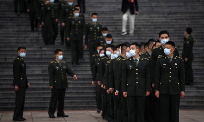 Báo cáo: Quân đội Trung Quốc và Nga có cùng điểm yếu then chốt