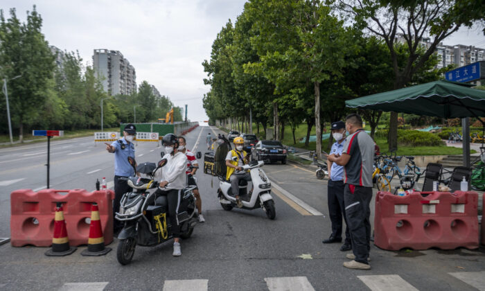 Trung Quốc: Phong tỏa hàng chục triệu người trước Đại hội Đảng