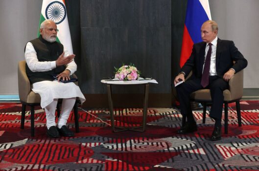 Hội nghị thượng đỉnh SCO: Ông Tập gặp Tổng thống Nga Putin nhưng không gặp Thủ tướng Ấn Độ Modi
