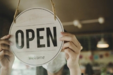 Các doanh nghiệp nhỏ của Mỹ thể hiện sự bền bỉ bất chấp lạm phát và những khó khăn trên thị trường lao động