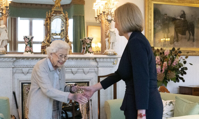 Bà Liz Truss chính thức trở thành tân Thủ tướng Vương quốc Anh