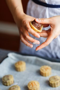 Bánh Trung thu: Món không thể thiếu trong dịp rằm tháng Tám