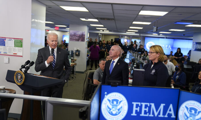 TT Biden:  Bão Ian có thể là cơn bão gây thương vong lớn nhất trong lịch sử Florida