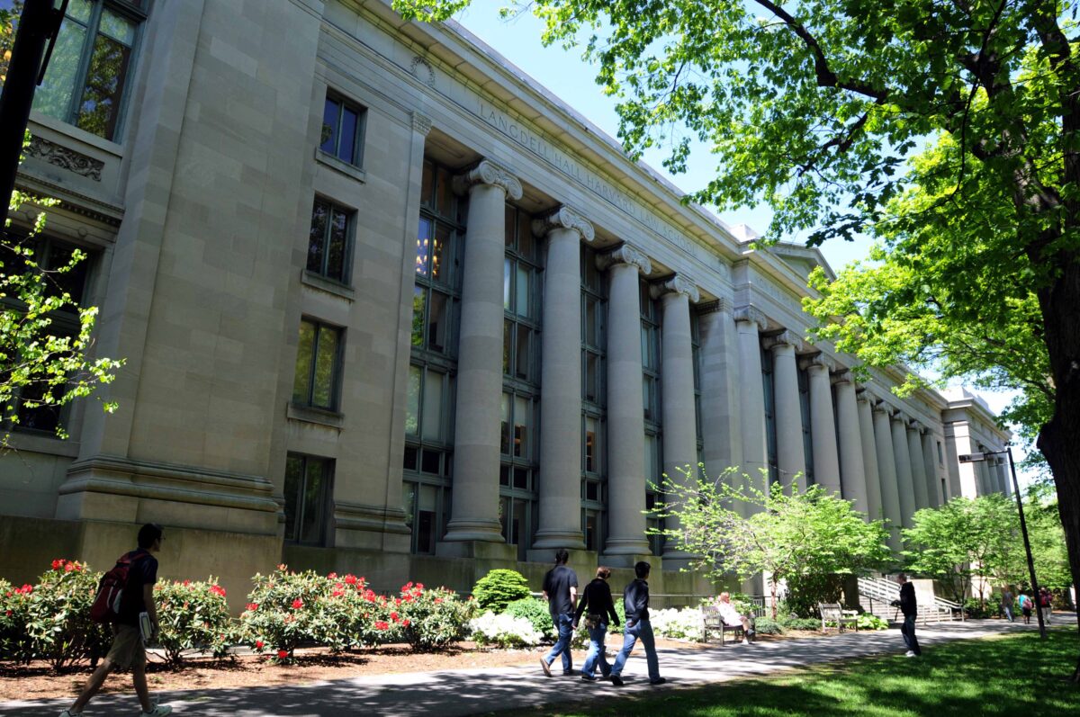 Ivy League đang lụi tàn — và đó là một điều tốt