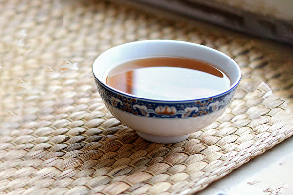 Hai loại trà có thể tiêu trừ dầu mỡ và thấp khí trong cơ thể
