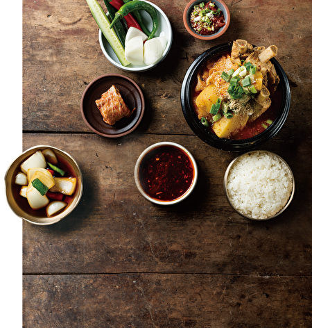 Ẩm thực Hàn Quốc: Các món phụ làm tăng hương sắc bàn ăn