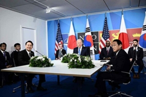 Nhật Bản và Nam Hàn họp hội nghị thượng đỉnh sau gần 3 năm