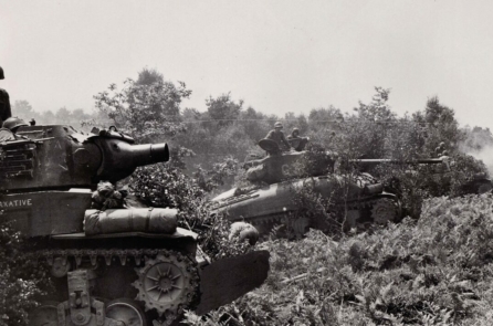 Những người lính Mỹ đã sáng tạo ra những chiếc cày để đánh bại quân đội Đức trong Cuộc Đổ Bộ Normandy như thế nào?