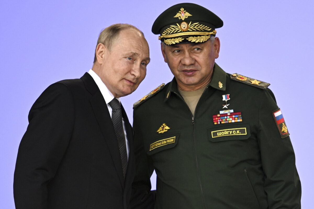 Phương Tây cảnh báo: Nga có thể mượn cớ ‘bom bẩn’ để leo thang xung đột