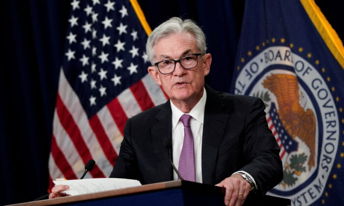Biên bản FOMC: Fed kỳ vọng chính sách hạn chế về lãi suất cao hơn trong thời gian dài hơn