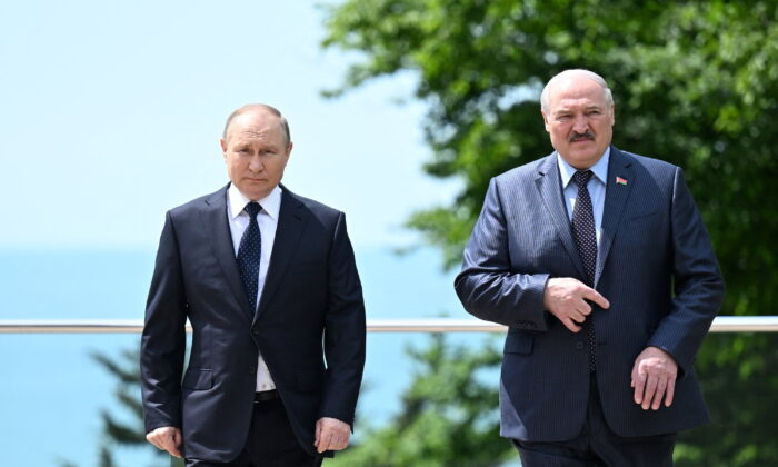 Tổng thống Belarus Lukashenko đe dọa sẽ trừng phạt nếu Ukraine tấn công