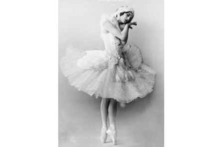 Bình phẩm sách: ‘Vũ công và ác quỷ: Stalin, Pavlova, và Con đường dẫn đến Đại dịch’