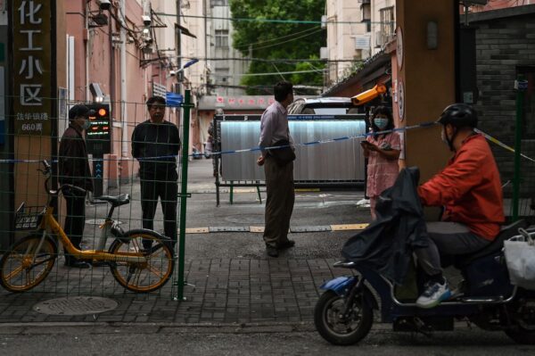 ‘Như sống trong tù’: Trung Quốc tăng cường kiểm soát COVID trước thềm Đại hội Đảng