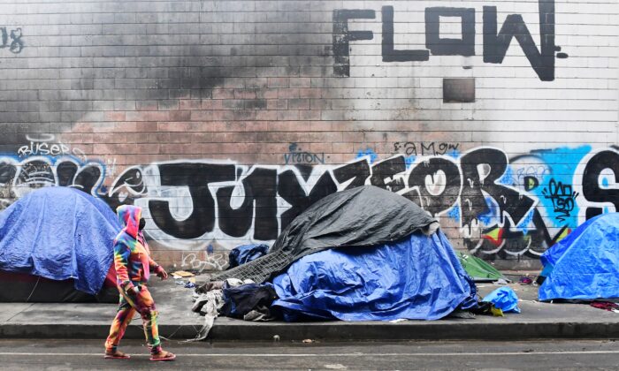 Hoa Kỳ: Các chính sách ‘sai lầm’ của chính phủ làm trầm trọng thêm cuộc khủng hoảng vô gia cư