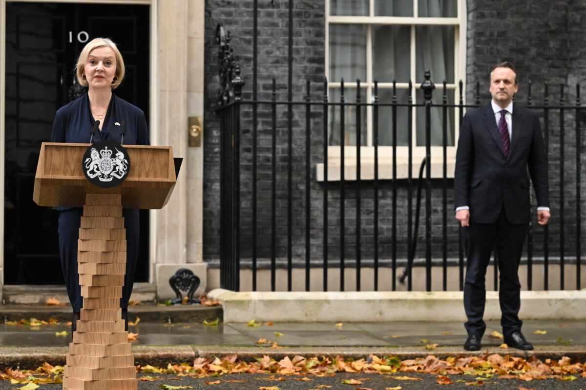 Thủ tướng Vương quốc Anh Liz Truss từ chức chỉ sau 6 tuần tại vị