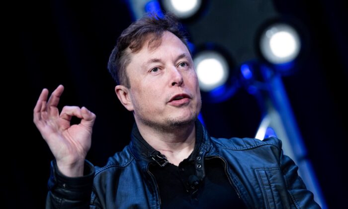 Ông Elon Musk xác nhận Twitter sẽ sửa đổi quy trình xác thực người dùng