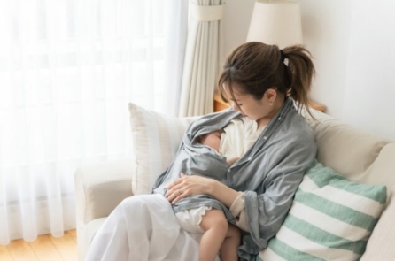 Nuôi con bằng sữa mẹ có thể bảo vệ sức khỏe tim mạch của mẹ và bé trong thời gian dài