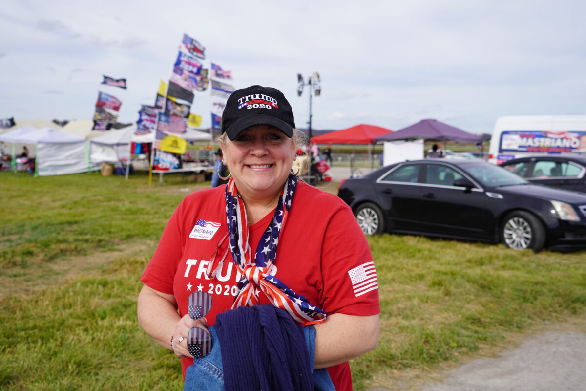 Cử tri tại cuộc tập hợp của ông Trump ở Pennsylvania tìm kiếm ứng viên Đảng Cộng Hòa chiến thắng vì “lợi ích quốc gia”
