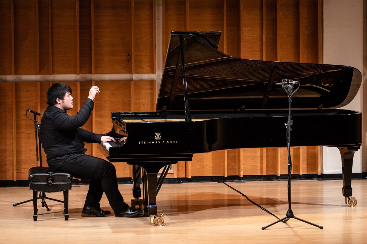 “Cái chết và sự thăng hoa” ở cuộc thi Piano Quốc tế NTD: Thí sinh chung kết Jiusi Zhang