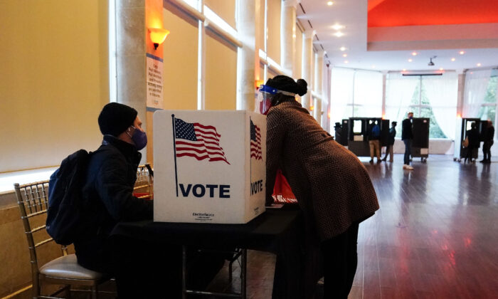 Georgia: Những lá phiếu chưa được đếm trong chiếc thẻ nhớ bị bỏ qua lật ngược kết quả bầu cử