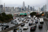 Giao thông di chuyển dọc theo Đường cao tốc Hoa Kỳ 101 về phía trung tâm thành phố San Francisco vào ngày 27/11/2019. Gần 50 triệu người dự kiến sẽ xuống đường trong kỳ nghỉ Lễ Tạ Ơn. (Ảnh: Justin Sullivan/Getty Images)