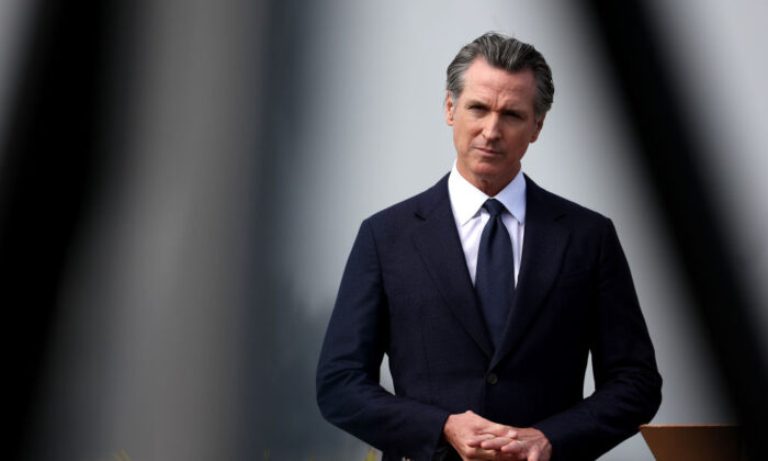 Thống đốc California Gavin Newsom nói trong một cuộc họp báo ở San Francisco, California, hôm 06/10/ 2022. (Ảnh: Justin Sullivan/Getty Images)