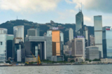 Các công ty tài chính ngoại quốc lần lượt rút khỏi Hồng Kông