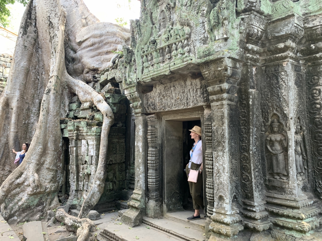 Những ngôi đền, những chiếc Tuk-Tuk và những kho báu ở Siem Reap, Campuchia