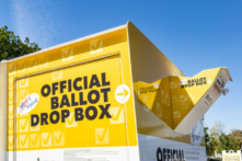 California: Các cử tri Quận Cam bầu chọn ứng cử viên khác với tiểu bang