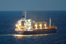 Con tàu chở hàng mang cờ Sierra Leone Razoni, vận chuyển ngũ cốc của Ukraine, ở Hắc Hải ngoài khơi Kilyos, gần Istanbul, Thổ Nhĩ Kỳ, hôm 02/08/2022. (Ảnh: Yoruk Isik/Reuters)