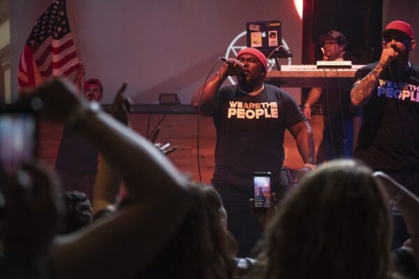 ‘Khám phá sự thật’: Nghệ sĩ hip hop Mississippi khích lệ khán giả lên tiếng và đừng để thành con rối