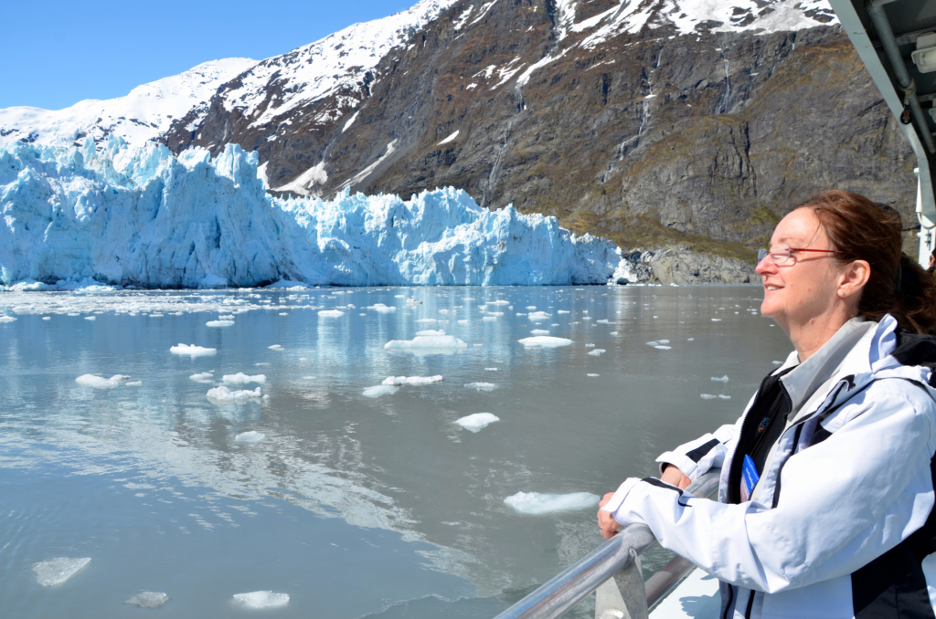 Bay trên thành phố Anchorage, khám phá Alaska bằng thủy phi cơ