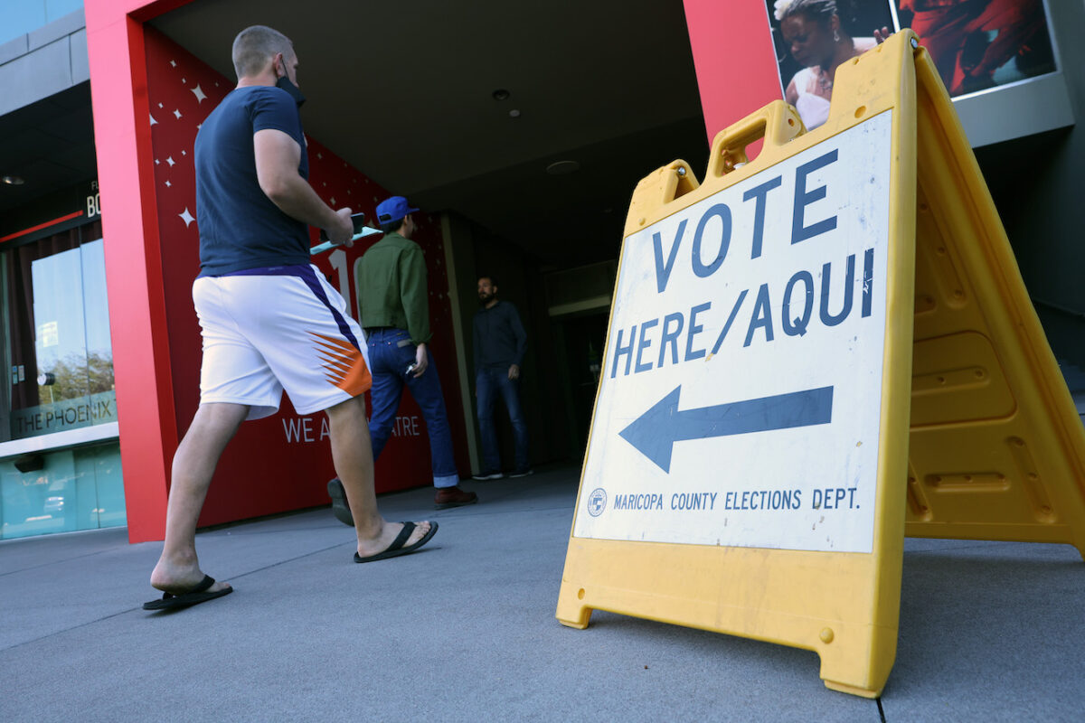 Giám đốc CISA: Không có bằng chứng cho thấy hệ thống bỏ phiếu bị xâm phạm
