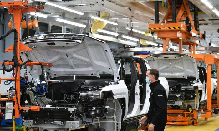 Một nhà máy của General Motors ở Detroit, Michigan, hôm 17/11/2021. (Ảnh: Mandel Ngan/AFP/Getty Images)