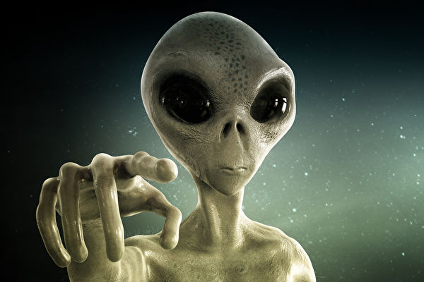 Chuyên gia UFO chứng kiến khuôn mặt nhà ngoại cảm biến thành người ngoài hành tinh