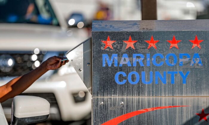 Đảng Cộng Hòa nộp đơn kiến nghị khẩn cấp yêu cầu gia hạn giờ bỏ phiếu ở Quận Maricopa