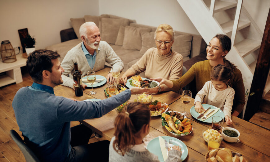 Các bữa ăn gia đình giúp giảm bớt căng thẳng