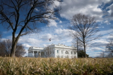 Ảnh chụp Tòa Bạch Ốc từ West Wing Driveway ở Hoa Thịnh Đốn, hôm 10/02/2022. (Ảnh: Tom Brenner/Reuters)