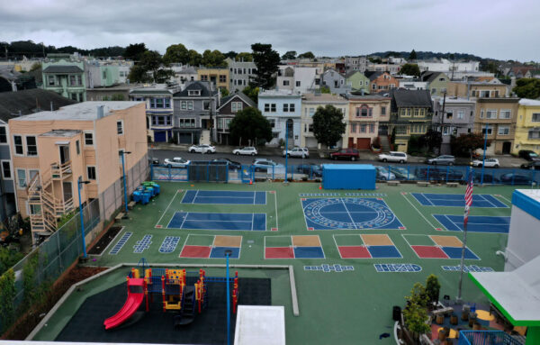 Sân trường nhìn từ trên không tại Trường tiểu học Frank McCoppin ở San Francisco vào ngày 18/03/2020. (Ảnh: Justin Sullivan/Getty Images)