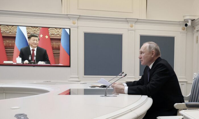 Tổng thống Putin hội đàm kín với Chủ tịch Tập nhằm giải quyết khủng hoảng gia tăng
