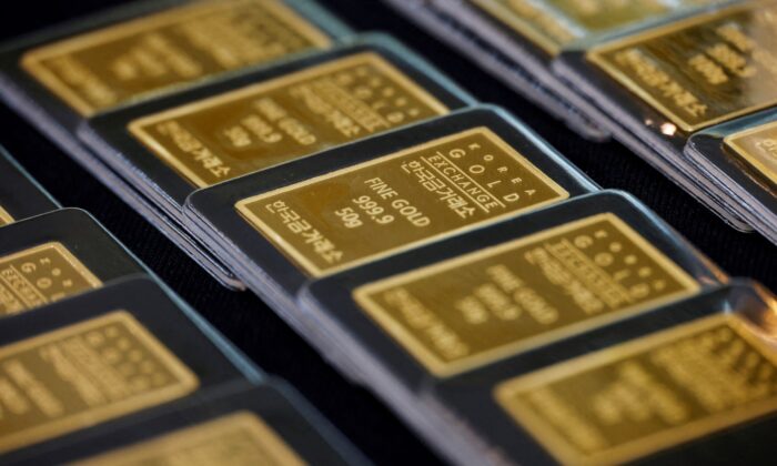 Vàng miếng tại Sàn giao dịch vàng Nam Hàn ở Seoul, Nam Hàn, vào ngày 06/08/2020. (Ảnh: Kim Hong-Ji/Reuters)