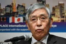Ông Haruhiko Kuroda, Thống đốc Ngân hàng Trung ương Nhật Bản, nói tại Diễn đàn Tài chính Quốc tế Tokyo 2022 ở Tokyo hôm 15/11/2022. (Ảnh: Kazuhiro Nogi/AFP qua Getty Images)