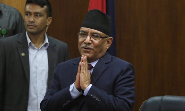 Cựu lãnh đạo phiến quân theo chủ nghĩa Mao trở thành thủ tướng mới của Nepal