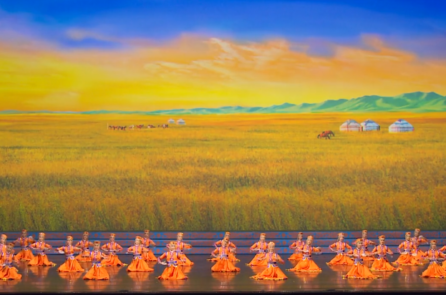 Tác phẩm Shen Yun thời đầu: Múa đĩa Mông Cổ (Chương trình năm 2010)