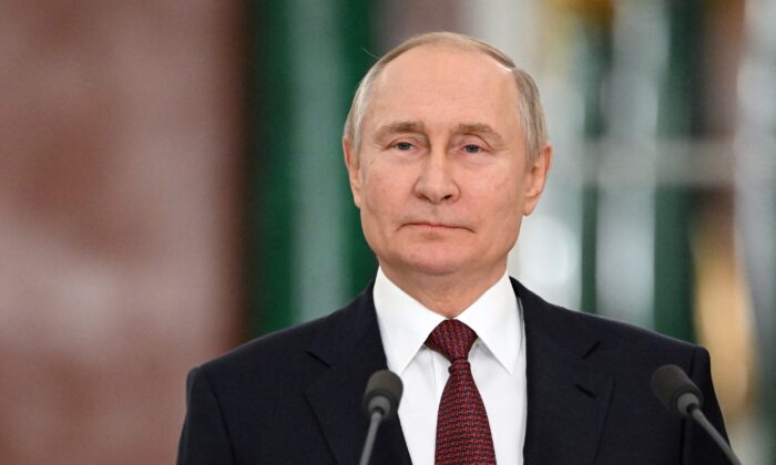 Tổng thống Nga Vladimir Putin tham dự một cuộc họp báo sau cuộc họp của Hội đồng Nhà nước về chính sách thanh niên ở Moscow hôm 22/12/2022. (Ảnh: Sergey Guneev/Sputnik/Pool qua Reuters)