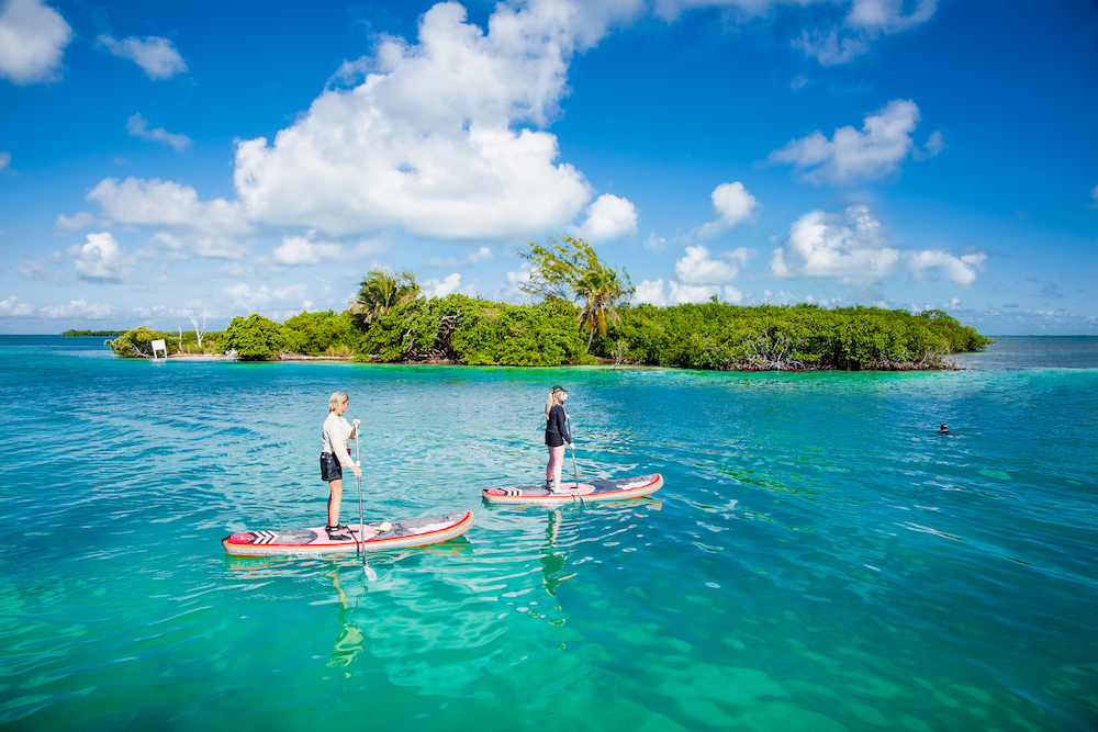 Đảo Caye Caulker, một hòn đảo nhiệt đới ở Caribbean nổi tiếng với các bãi biển. (Ảnh: Aleksandar Todorovic/Shutterstock)