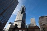 Tháp Willis (giữa), trước đây gọi là Tháp Sears, cao nhất tại đầu phía nam của đường chân trời trung tâm thành phố ở Chicago, Illinois, hôm 04/03/2015. (Ảnh: Scott Olson/Getty Images)