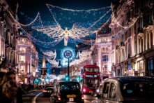 Những ngọn đèn giáng sinh ở Luân Đôn. (Ảnh: Jamie Davies/Unsplash)
