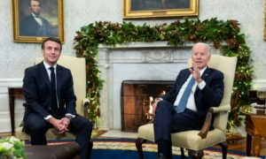TT Biden thừa nhận có ‘những trục trặc’ trong Đạo luật Giảm Lạm Phát sau cuộc gặp với TT Macron