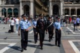 Lực lượng Hiến binh Carabinieri của Ý và cảnh sát Trung Quốc tuần tra chung ở Milan năm 2018. (Ảnh: Emanuele Cremaschi/Getty Images)